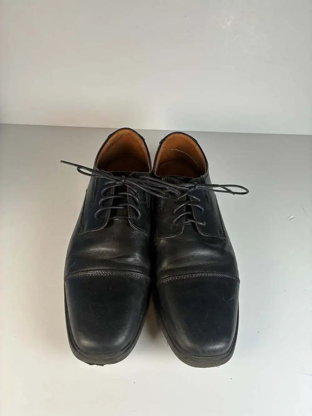 Clarks Tilden Cap Men's Size 8.5W Leather Cap Toe Oxford Dress Shoes